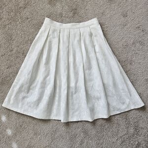 Elegant White Skirt